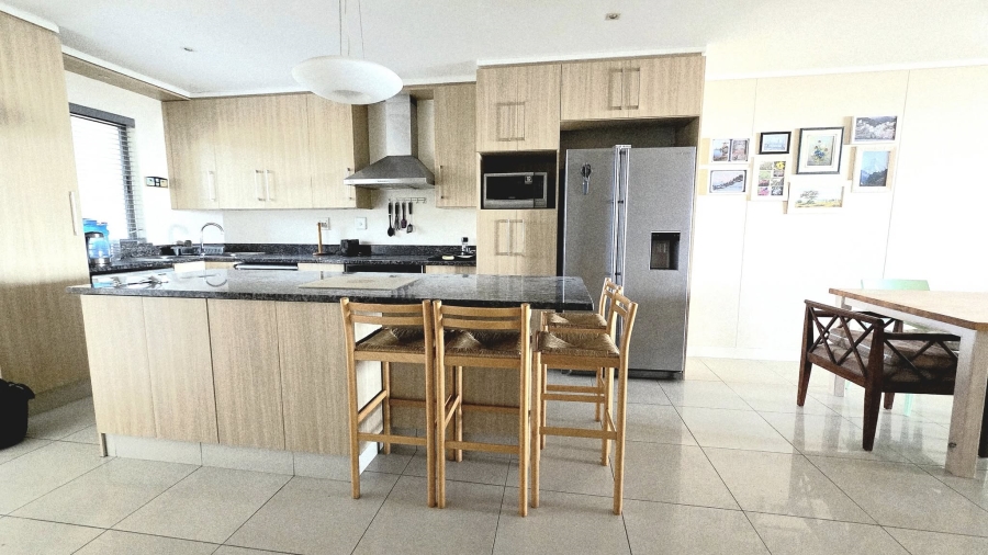 To Let 2 Bedroom Property for Rent in Humewood Eastern Cape
